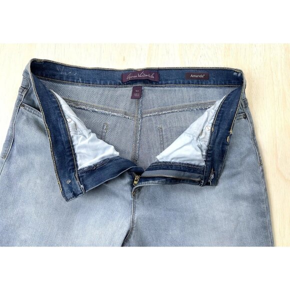 Gloria Vanderbilt Women' Amanda Jeans Size 16S Light Wash Denim - Picture 13 of 16